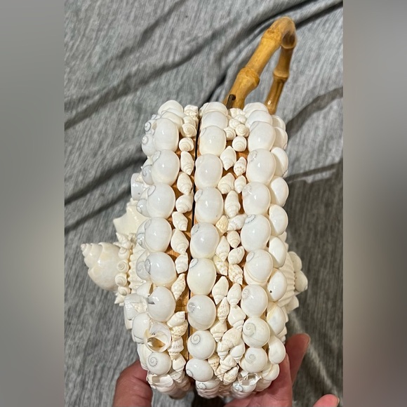 60’s Shell and Bamboo Handle Clutch - Picture 8 of 12